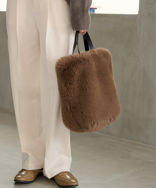 JOURNAL STANDARD relume（ジャーナルスタンダード　レリューム）の「《追加》RELUMEファーバッグ（ハンドバッグ・レディース・ネイビー/ベージュ/チャコールグレー・FREE）」の13枚目の写真