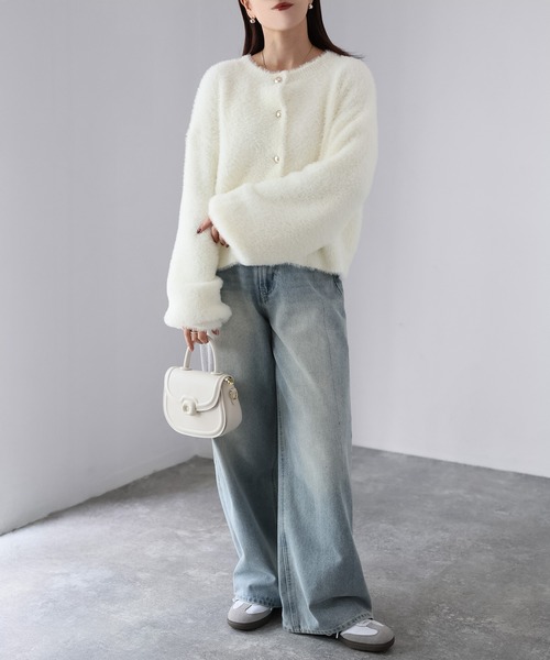 Riberry（リベリー）の「金ボタンシャギーニットカーディガン（カーディガン/ボレロ・レディース・チャコールグレー/オフホワイト/ブラック・FREE）」の6枚目の写真