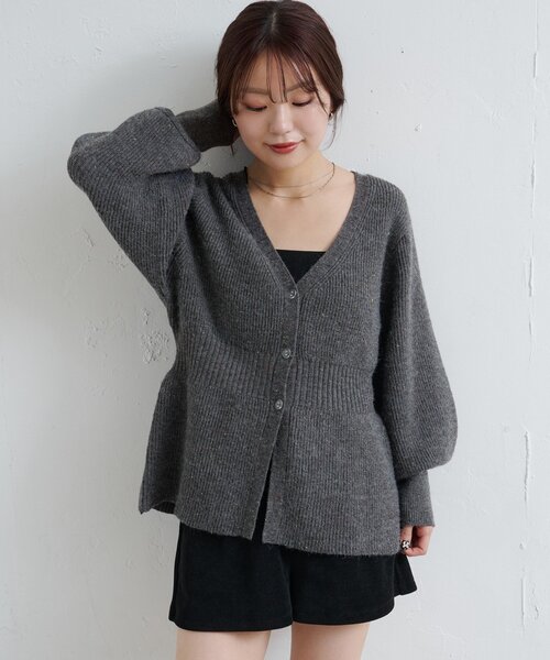 Kastane(カスタネ)の「【新色追加/5色展開】ペプラムネップニットカーディガン(ニット/セーター・レディース・チャコールグレー/ブルー/アイボリー/レッド/サックスブルー・FREE)」の17枚目の写真