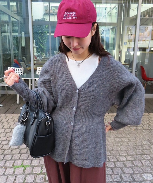 Kastane(カスタネ)の「【新色追加/5色展開】ペプラムネップニットカーディガン(ニット/セーター・レディース・チャコールグレー/ブルー/アイボリー/レッド/サックスブルー・FREE)」の1枚目の写真