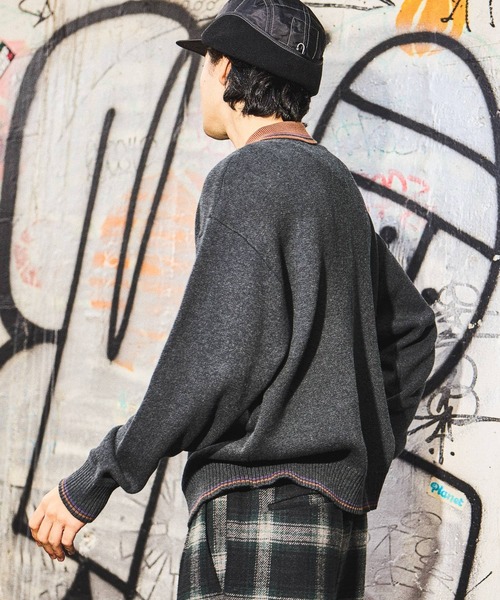 niko and...（ニコアンド）の「ラインニットポロ（ニット/セーター・メンズ・チャコール/ブラウン/グリーン/アイボリー・MEDIUM/LARGE）」の8枚目の写真