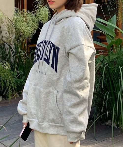 Teem Store(チームストア)の「【裏起毛】英字刺繍ビッグシルエットパーカー(パーカー・レディース・オートミール/ネイビー/グレー・F)」の15枚目の写真