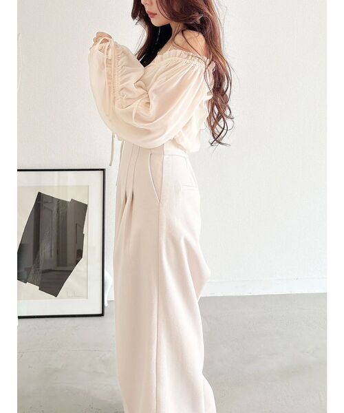 MERCURYDUO（マーキュリーデュオ）の「ボリュームスリーブドッキングロンパース（ワンピース・レディース・アイボリー/ブラック・SMALL/MEDIUM）」の6枚目の写真