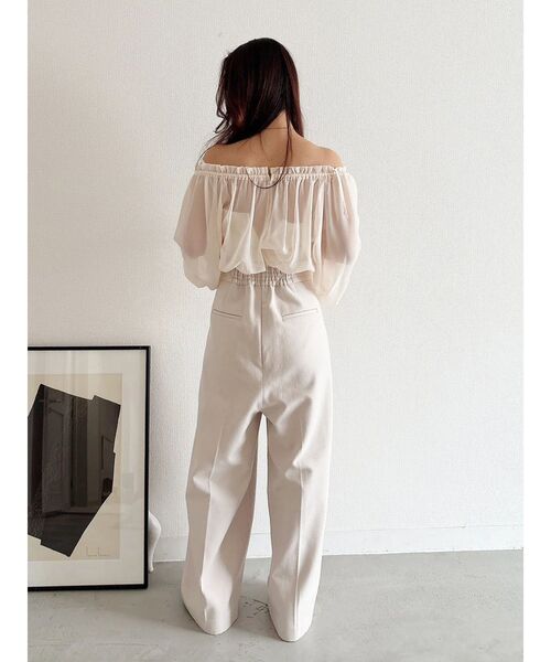 MERCURYDUO（マーキュリーデュオ）の「ボリュームスリーブドッキングロンパース（ワンピース・レディース・アイボリー/ブラック・SMALL/MEDIUM）」の12枚目の写真