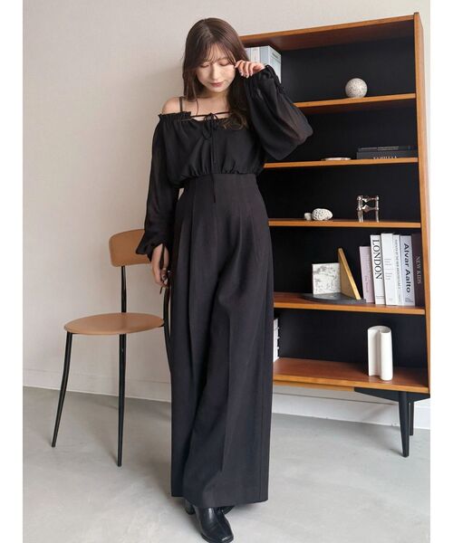 MERCURYDUO（マーキュリーデュオ）の「ボリュームスリーブドッキングロンパース（ワンピース・レディース・アイボリー/ブラック・SMALL/MEDIUM）」の21枚目の写真