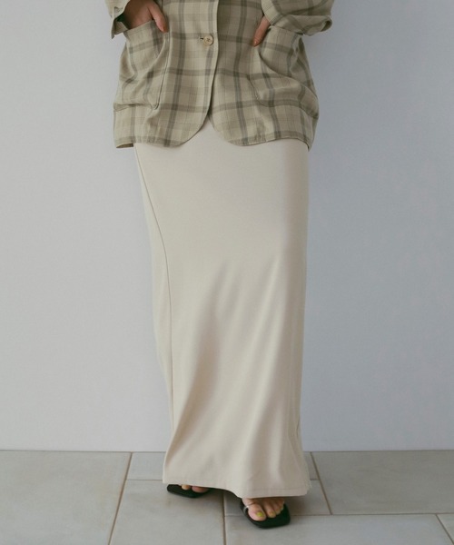 anuke(アンヌーク)の「Georgette Pencil Skirt(スカート・レディース・アイボリー/ブラック・36inch/38inch)」の2枚目の写真
