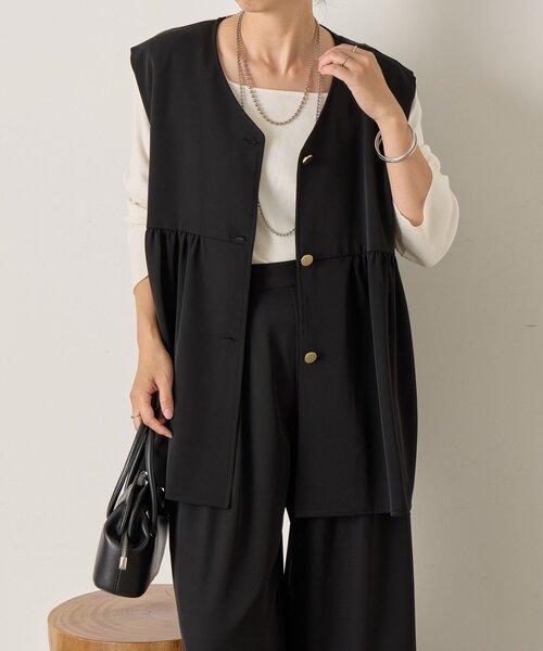 Jena espace merveilleux(ジェナ エスパスメルヴェイユ)の「《さわゆい企画》【WEB限定 】スクエアネックニット(ニット/セーター・レディース・ブラック/オフホワイト・FREE)」の11枚目の写真