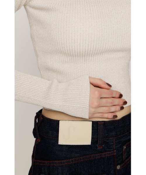 SLY（スライ）の「GLITTER COMPACT TOPS グリッター コンパクト トップス 秋服 冬服（ニット/セーター・レディース・ブラック/アイボリー/レッド/ブラウン・1/2）」の13枚目の写真