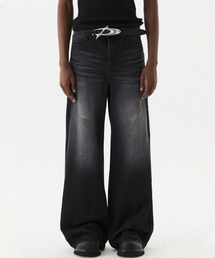 DNSR（ディーエヌエスアール）の「ワイドフレアデニムパンツブラック（デニムパンツ）」