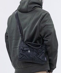 GERRY（ジェリー）の「【Y】〔GERRY/ジェリー〕ダブルポケット ヘルメットバッグ（ショルダーバッグ）」