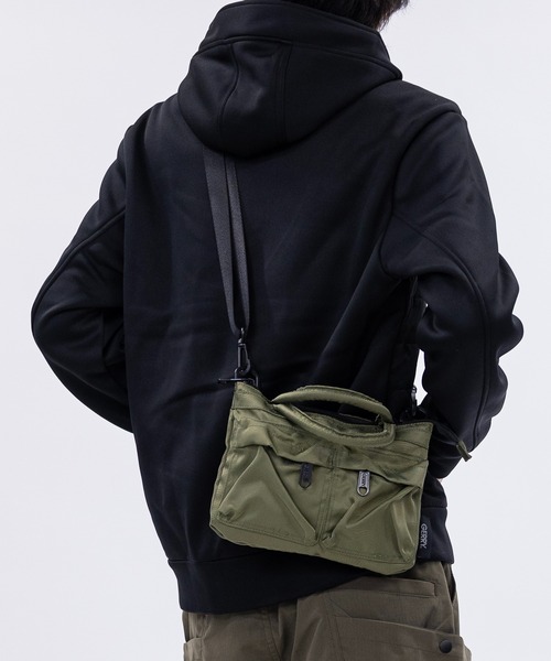 Y】〔GERRY/ジェリー〕ダブルポケット ヘルメットバッグ（ショルダー