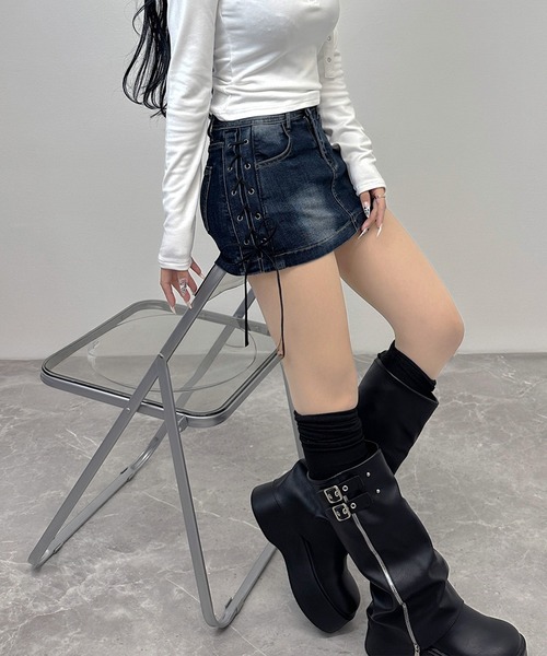 FOLLOWIN（フォロウィン）の「【 インパン裏地付き 】サイドレースアップデニムミニスカート（デニムスカート・レディース・ブルー/ブラック・MEDIUM/SMALL/LARGE）」の9枚目の写真