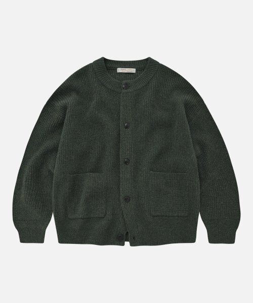 FRIZMWORKS(フリズムワークス)の「HEAVY WOOL ROUND CARDIGAN _ FOREST GREEN(カーディガン/ボレロ・メンズ・その他・MEDIUM/LARGE/X-LARGE/SMALL)」の1枚目の写真