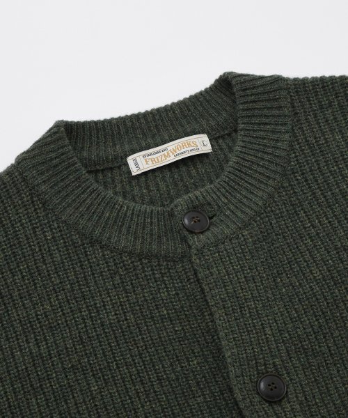 FRIZMWORKS(フリズムワークス)の「HEAVY WOOL ROUND CARDIGAN _ FOREST GREEN(カーディガン/ボレロ・メンズ・その他・MEDIUM/LARGE/X-LARGE/SMALL)」の3枚目の写真