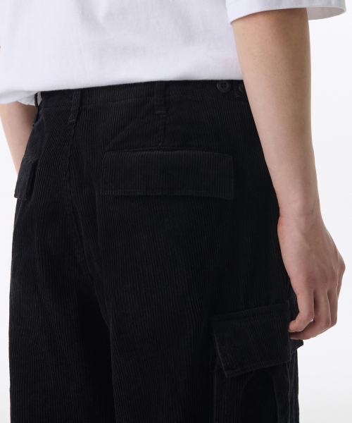 MUSINSA STANDARD（ムシンサスタンダード）の「コーデュロイパラシュートカーゴパンツ[ブラック]（その他パンツ・メンズ・その他・40/38/42/36/34/28/29/32/30/31/33/26/27）」の5枚目の写真