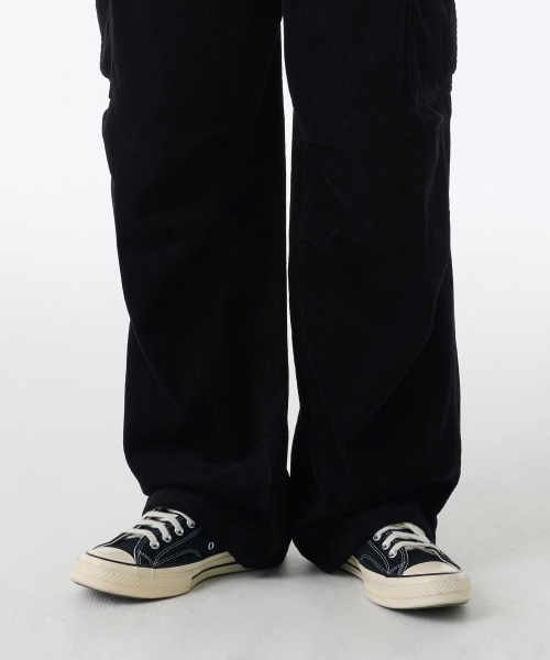 MUSINSA STANDARD（ムシンサスタンダード）の「コーデュロイパラシュートカーゴパンツ[ブラック]（その他パンツ・メンズ・その他・40/38/42/36/34/28/29/32/30/31/33/26/27）」の7枚目の写真