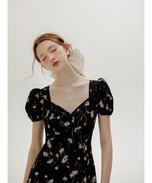 SINCETHEN(シンスゼン)の「ブラックデイジーロングワンピース(ワンピース・レディース・その他・SMALL/MEDIUM/LARGE)」の11枚目の写真