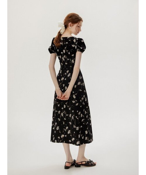 SINCETHEN(シンスゼン)の「ブラックデイジーロングワンピース(ワンピース・レディース・その他・SMALL/MEDIUM/LARGE)」の2枚目の写真