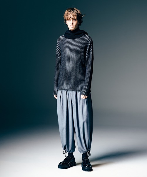 glamb（グラム）の「Stripe Rib Knit Hoodie / ストライプリブニットフーディー（ニット/セーター・メンズ・ブラック/カーキ・M/L）」の8枚目の写真