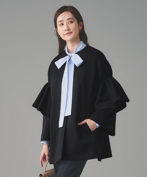 UNITED ARROWS（ユナイテッドアローズ）の「SPONGY フレアスリーブ コート（ノーカラーコート・レディース・ネイビー/ブラック・38/36）」の6枚目の写真