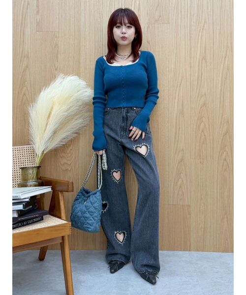 EVRIS（エヴリス）の「ビジューハートカッティングワイドデニムパンツ（デニムパンツ・レディース・ブラック/ブルー・SMALL/MEDIUM）」の13枚目の写真