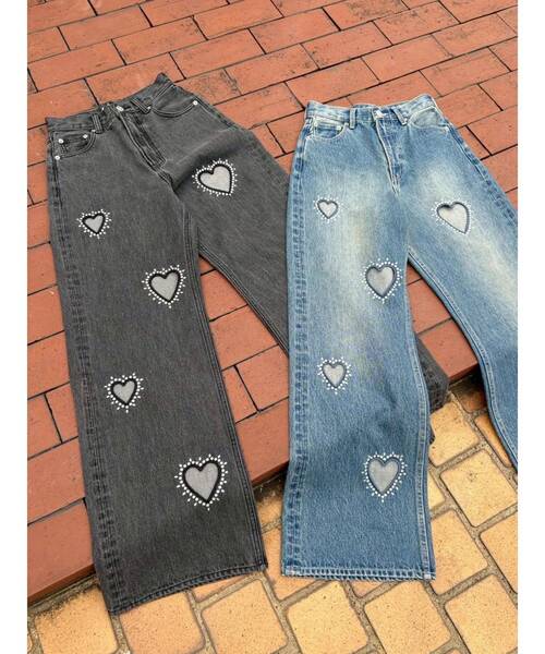 EVRIS（エヴリス）の「ビジューハートカッティングワイドデニムパンツ（デニムパンツ・レディース・ブラック/ブルー・SMALL/MEDIUM）」の19枚目の写真
