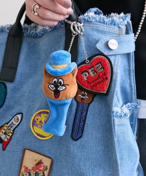 ear PAPILLONNER（イアパピヨネ）の「【PEZ(ペッツ)×ear】ディスペンサー型ぬいぐるみチャーム（チャーム・レディース・ブルー/ホワイト・FREE）」の14枚目の写真