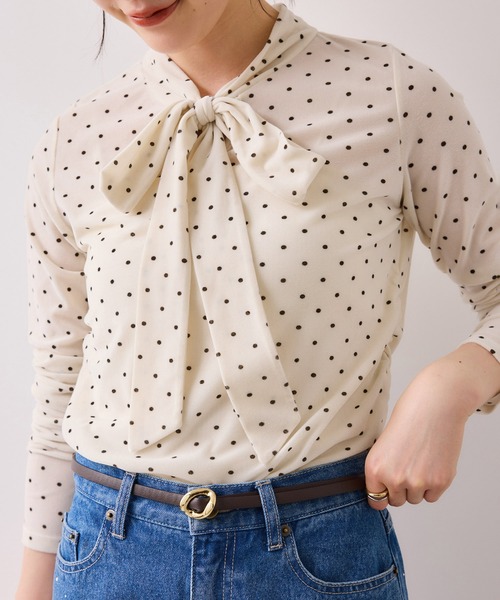 VIS（ビス）の「ベロアボウタイドットカットソー（Tシャツ/カットソー・レディース・オフホワイト/ベージュ系その他・FREE）」の3枚目の写真