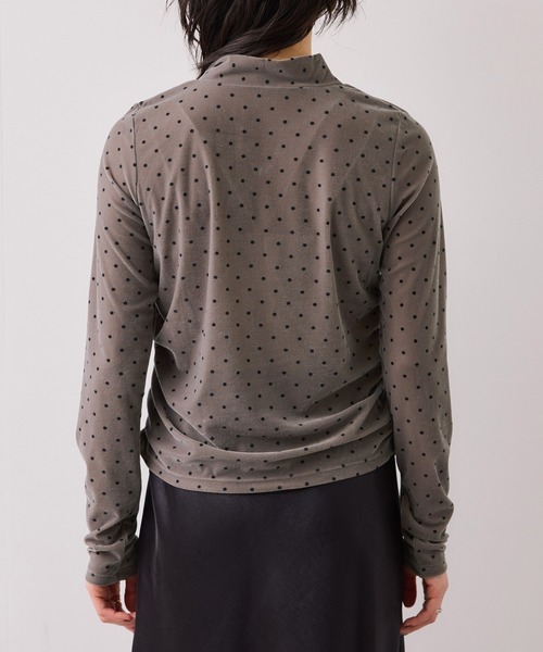 VIS（ビス）の「ベロアボウタイドットカットソー（Tシャツ/カットソー・レディース・オフホワイト/ベージュ系その他・FREE）」の18枚目の写真