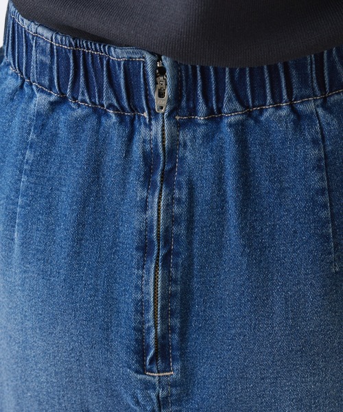 COLLAGE GALLARDAGALANTE（コラージュガリャルダガランテ）の「Q.anos/リラックスナローデニムスカート（デニムスカート・レディース・ライトグレー/ブルー・0/1）」の14枚目の写真