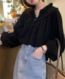 軽やかに揺れて女性らしく◎フリルネックボリュームスリーブブラウス