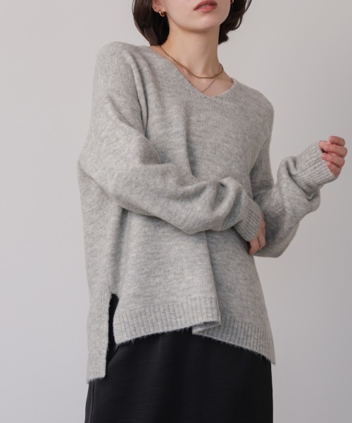 Bou Jeloud（ブージュルード）の「ヤクライクＶネックニットプルオーバー（ニット/セーター・レディース・グリーン/ブラウン/ライトグレー・FREE）」の4枚目の写真