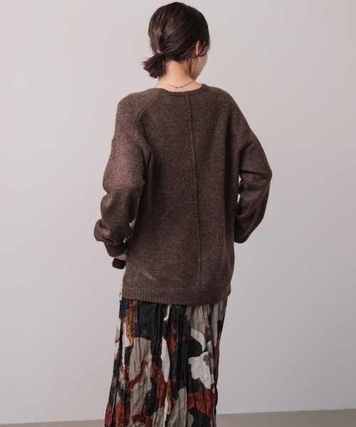 Bou Jeloud（ブージュルード）の「ヤクライクＶネックニットプルオーバー（ニット/セーター・レディース・グリーン/ブラウン/ライトグレー・FREE）」の18枚目の写真