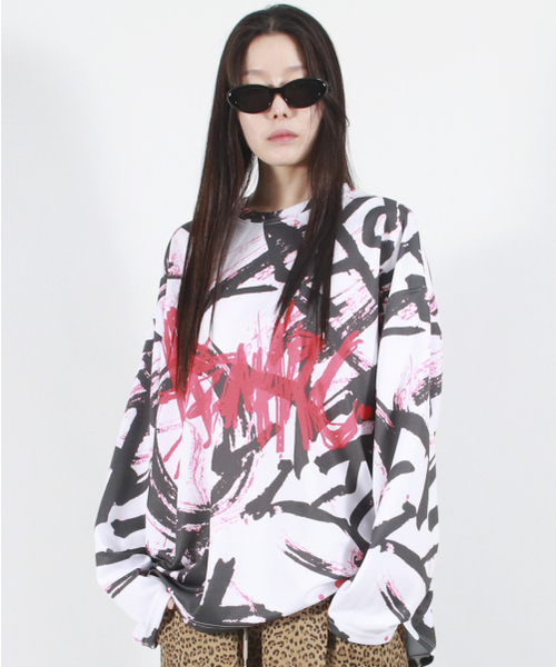 DEMARC（ドゥマーク）の「STREET GRAFFITI LOGO TEXT OVERSIZED T-SHIRT - Black（Tシャツ/カットソー・レディース・その他・MEDIUM/LARGE）」の4枚目の写真