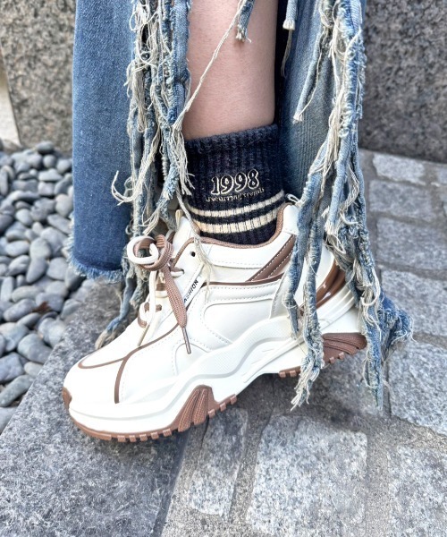 Shoes in Closet（シューズインクローゼット）の「厚底 ボリューム ツートーンカラー ダブルシューレース スニーカー 399（スニーカー・レディース・グレー/ベージュ・LL/S/M/L）」の6枚目の写真