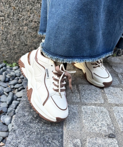 Shoes in Closet（シューズインクローゼット）の「厚底 ボリューム ツートーンカラー ダブルシューレース スニーカー 399（スニーカー・レディース・グレー/ベージュ・LL/S/M/L）」の4枚目の写真