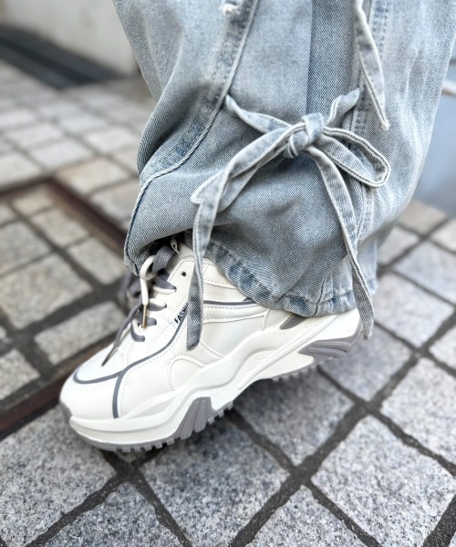 Shoes in Closet（シューズインクローゼット）の「厚底 ボリューム ツートーンカラー ダブルシューレース スニーカー 399（スニーカー・レディース・グレー/ベージュ・LL/S/M/L）」の11枚目の写真