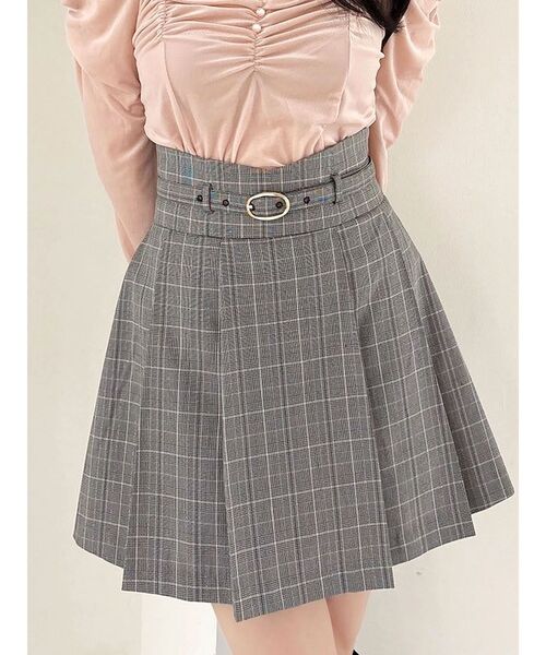 dazzlin(ダズリン)の「Vカットミニプリーツスカート(スカート・レディース・アイボリー/チャコールグレー/その他1/ブラック・MEDIUM/SMALL)」の1枚目の写真