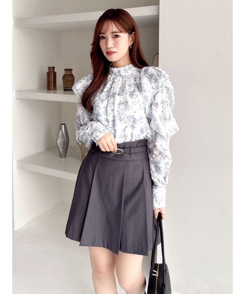 dazzlin(ダズリン)の「Vカットミニプリーツスカート(スカート・レディース・アイボリー/チャコールグレー/その他1/ブラック・MEDIUM/SMALL)」の8枚目の写真