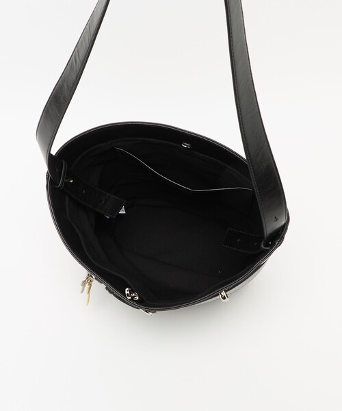 UNITED ARROWS(ユナイテッドアローズ)の「<OSOI>BUCKET BROCLE バッグ(ショルダーバッグ・レディース・ブラック/オフホワイト・FREE)」の19枚目の写真