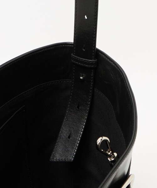 UNITED ARROWS(ユナイテッドアローズ)の「<OSOI>BUCKET BROCLE バッグ(ショルダーバッグ・レディース・ブラック/オフホワイト・FREE)」の17枚目の写真