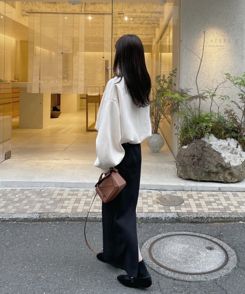 hinari（ヒナリ）の「Iラインリボンスカート（スカート・レディース・ライトベージュ/ブラック・SMALL/X-SMALL/FREE）」の5枚目の写真