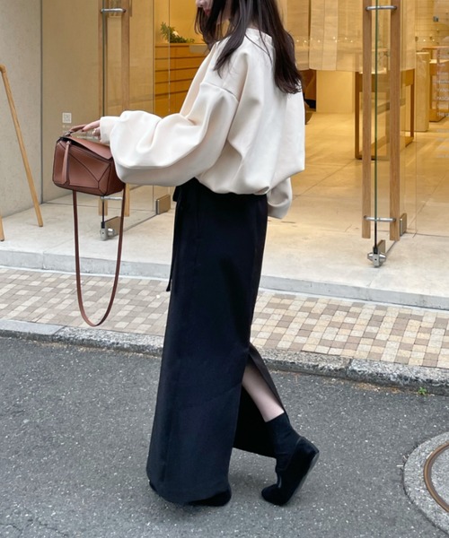 hinari（ヒナリ）の「Iラインリボンスカート（スカート・レディース・ライトベージュ/ブラック・SMALL/X-SMALL/FREE）」の4枚目の写真