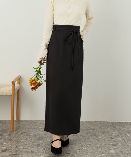 hinari（ヒナリ）の「Iラインリボンスカート（スカート・レディース・ライトベージュ/ブラック・SMALL/X-SMALL/FREE）」の8枚目の写真