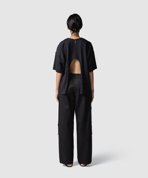 muller of yoshiokubo（ミュラーオブヨシオクボ）の「muller of yoshiokubo ミュラーオブヨシオクボ / RADIALL BACK OPEN T-SHIRTS ラディアルバックオープンシャツ / MLS26112（Tシャツ/カットソー・レディース・ブラック/レッド・FREE）」の5枚目の写真