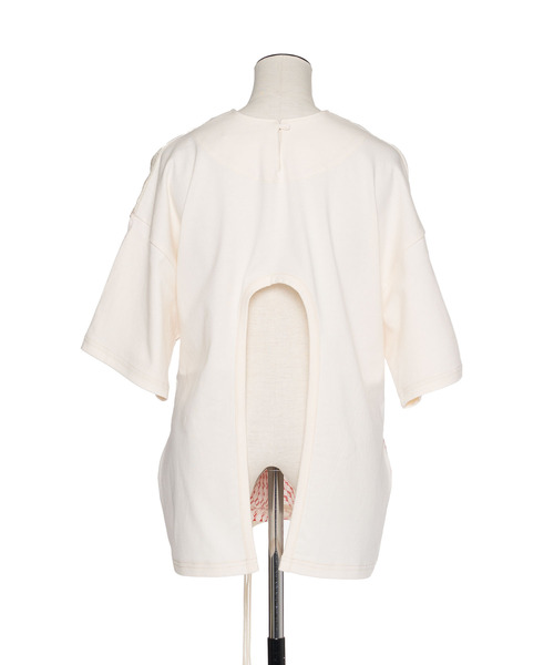 muller of yoshiokubo（ミュラーオブヨシオクボ）の「muller of yoshiokubo ミュラーオブヨシオクボ / RADIALL BACK OPEN T-SHIRTS ラディアルバックオープンシャツ / MLS26112（Tシャツ/カットソー・レディース・ブラック/レッド・FREE）」の14枚目の写真