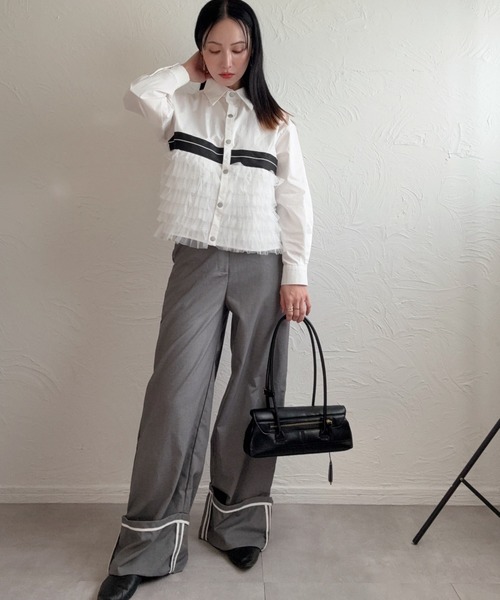 deux amour（ドゥーザムール）の「裾フリルセンターラインブラウス（シャツ/ブラウス・レディース・ホワイト/ブラック・M～Ｌ）」の21枚目の写真