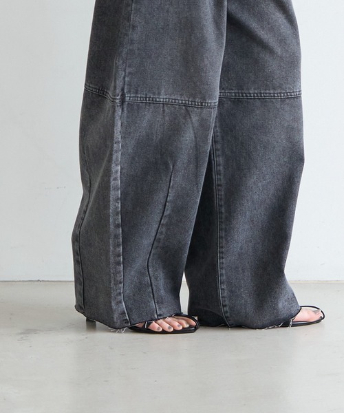 meilmada（メイルマダ）の「コクーンデニムパンツ（デニムパンツ・レディース・ブラック/ブルー・SMALL/MEDIUM）」の18枚目の写真