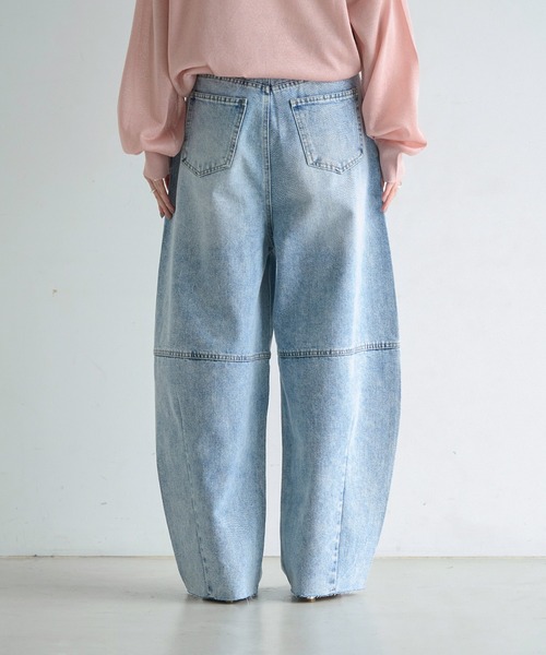 meilmada（メイルマダ）の「コクーンデニムパンツ（デニムパンツ・レディース・ブラック/ブルー・SMALL/MEDIUM）」の7枚目の写真