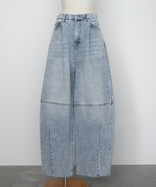 meilmada（メイルマダ）の「コクーンデニムパンツ（デニムパンツ・レディース・ブラック/ブルー・SMALL/MEDIUM）」の6枚目の写真